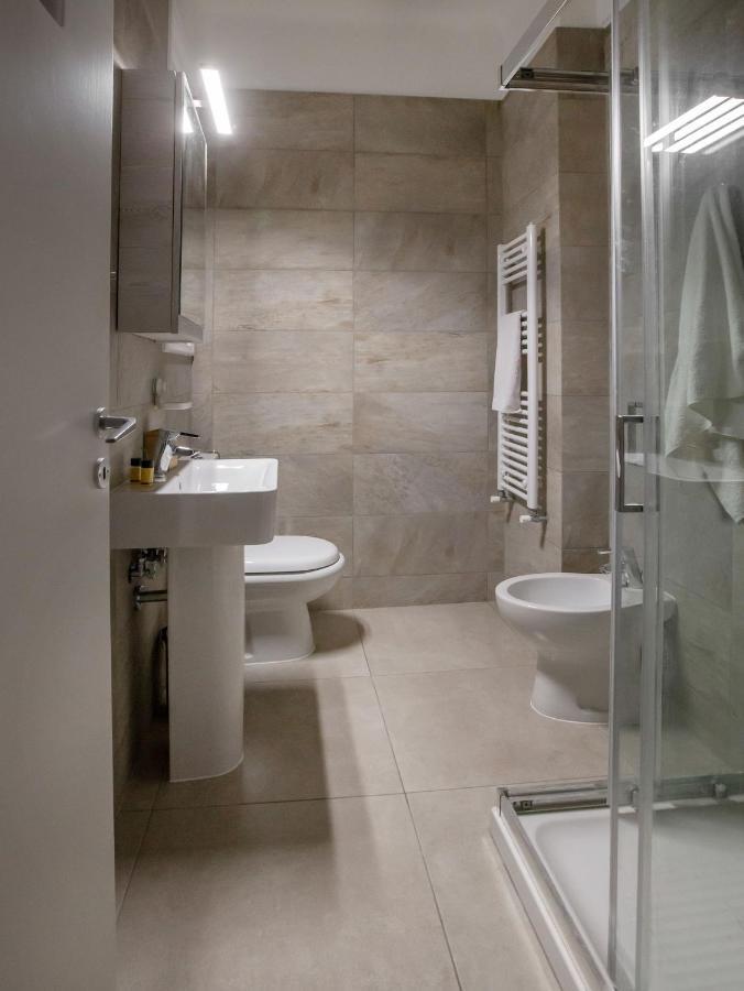 אתונה Isora Apartment By Ghh מראה חיצוני תמונה